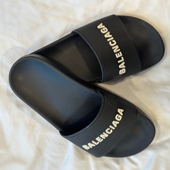 Balenciaga Women’s Pool Slides Sz 7 - Picture 1 of 2